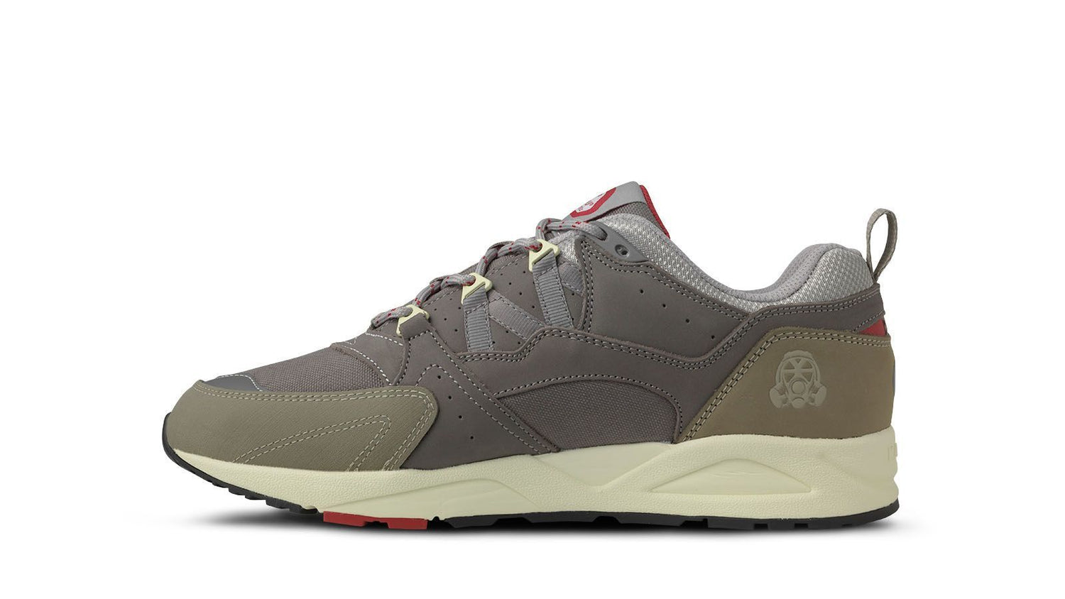 Karhu x footpatrol fusion 2.0 snowstar london fog / charcoal gray