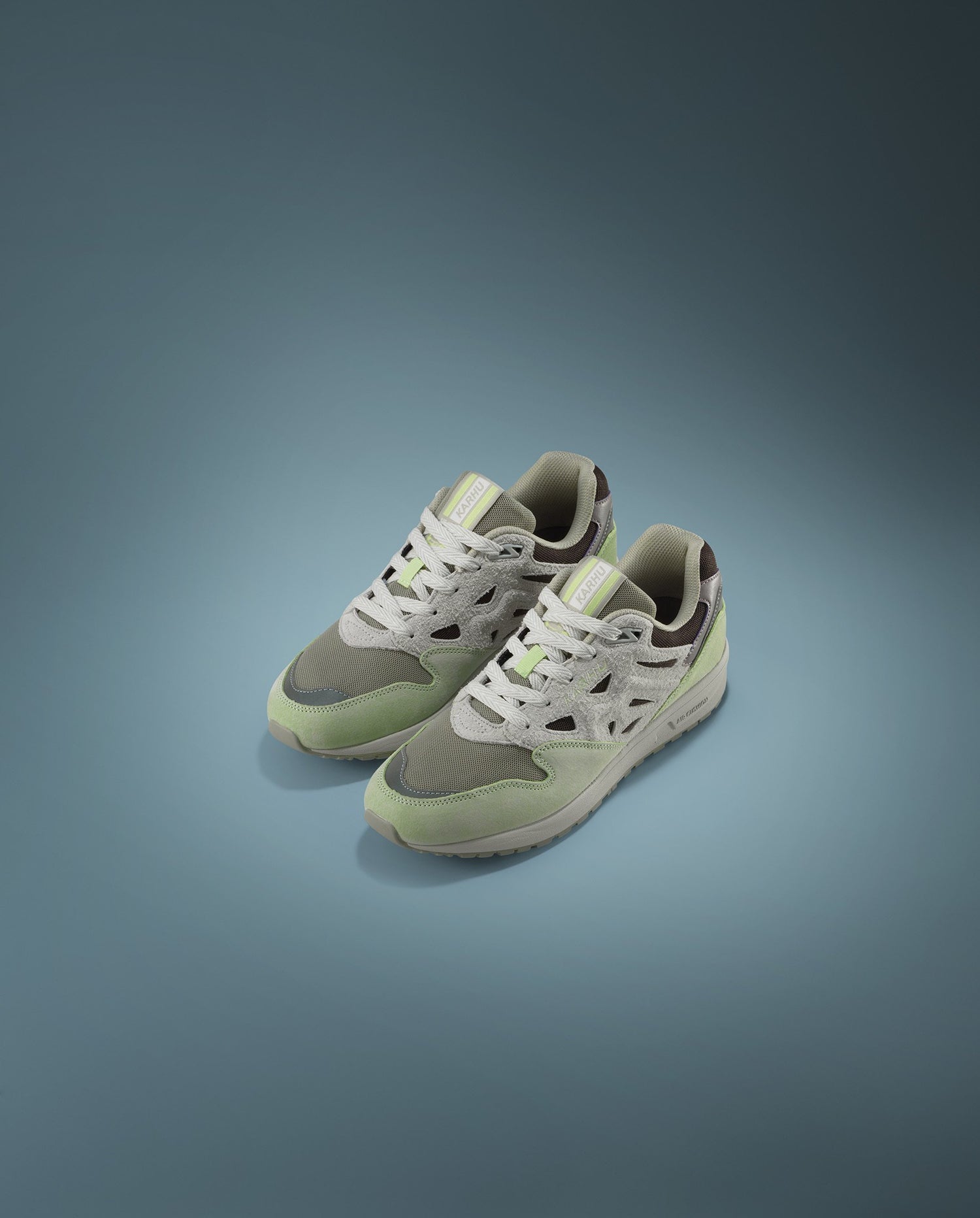 karhu-legacy 96-shadow-lime-dawn-blue-F806078