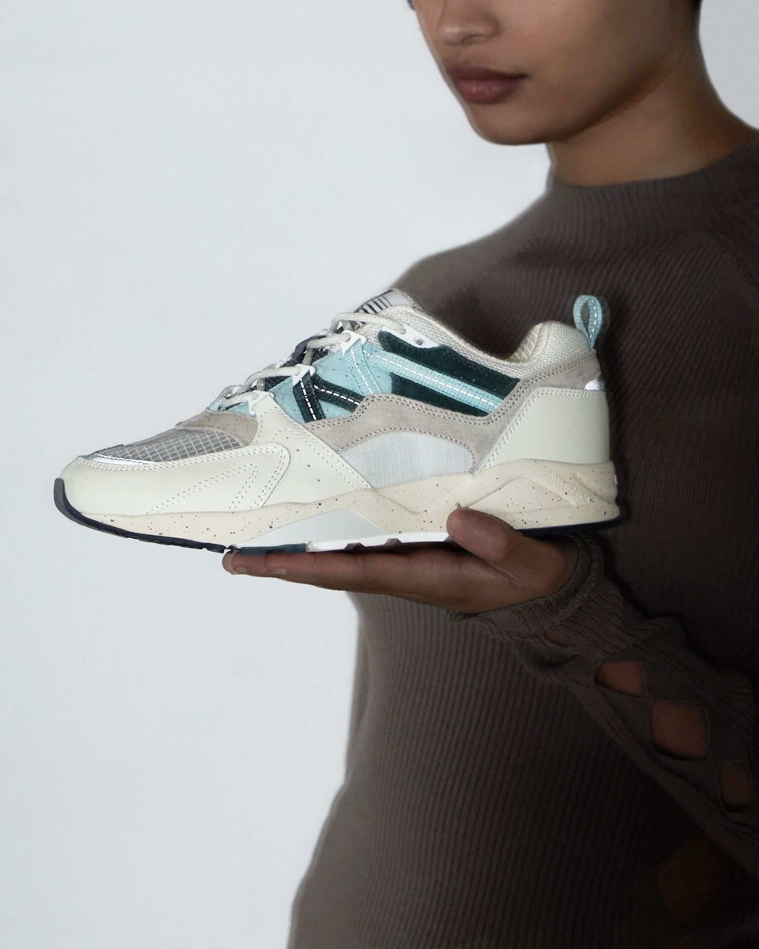 karhu Fusion 2.0 - lily white / surf spray